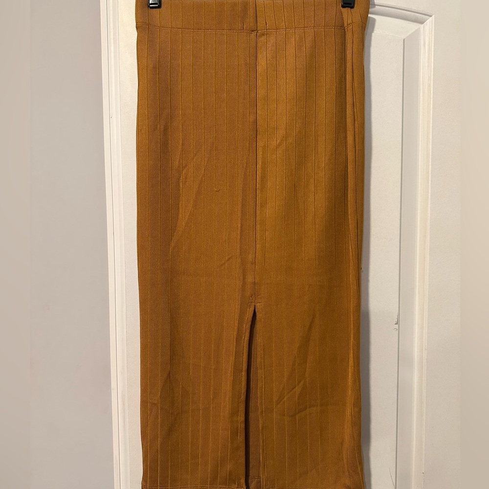 Mustard Ribbed Two-Piece Set - Picture 4 of 5